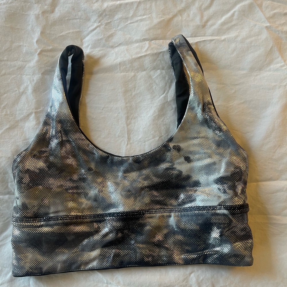 Lululemon Women's Black and Silver Sports Bra RARE
